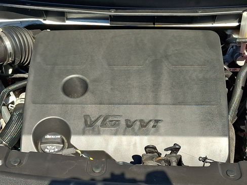 Used 2023 Chevrolet Traverse LT AWD/4WD image 30