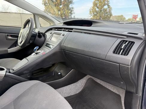 Used 2013 Toyota Prius One image 19