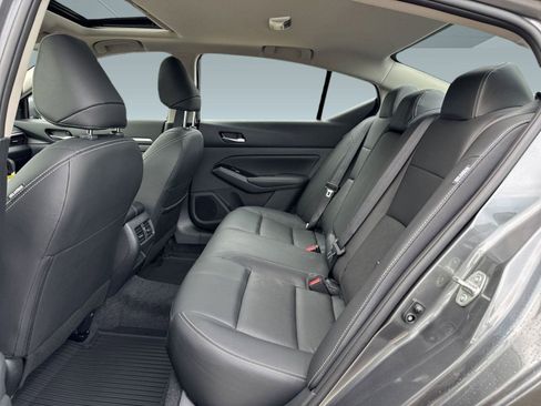 New 2025 Nissan Altima 2.5 SL image 12