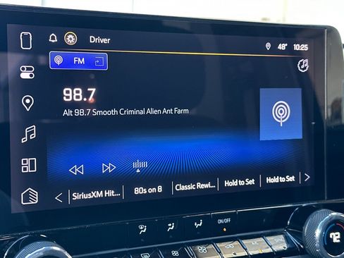 Used 2024 Chevrolet Colorado LT w/ LT Convenience Package image 24