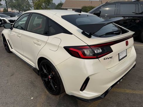 Used 2023 Honda Civic Type R image 7