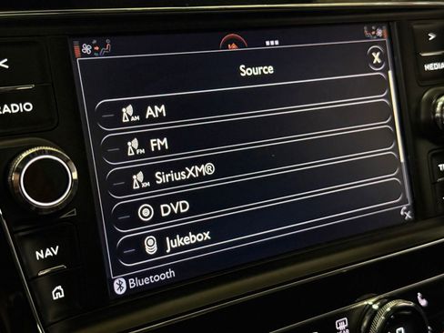 Used 2018 Bentley Bentayga Black Edition image 69