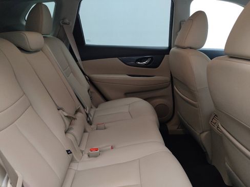 Used 2016 Nissan Rogue SL AWD/4WD image 19