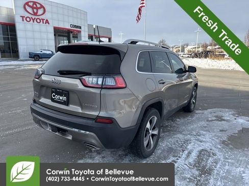 Used 2020 Jeep Cherokee Limited image 3