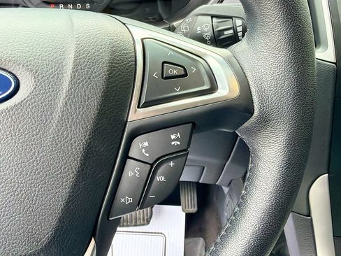 Used 2020 Ford Edge SEL w/ Cold Weather Package AWD/4WD image 13