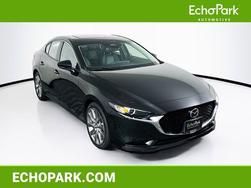 Used 2024 MAZDA MAZDA3 s FWD image 1