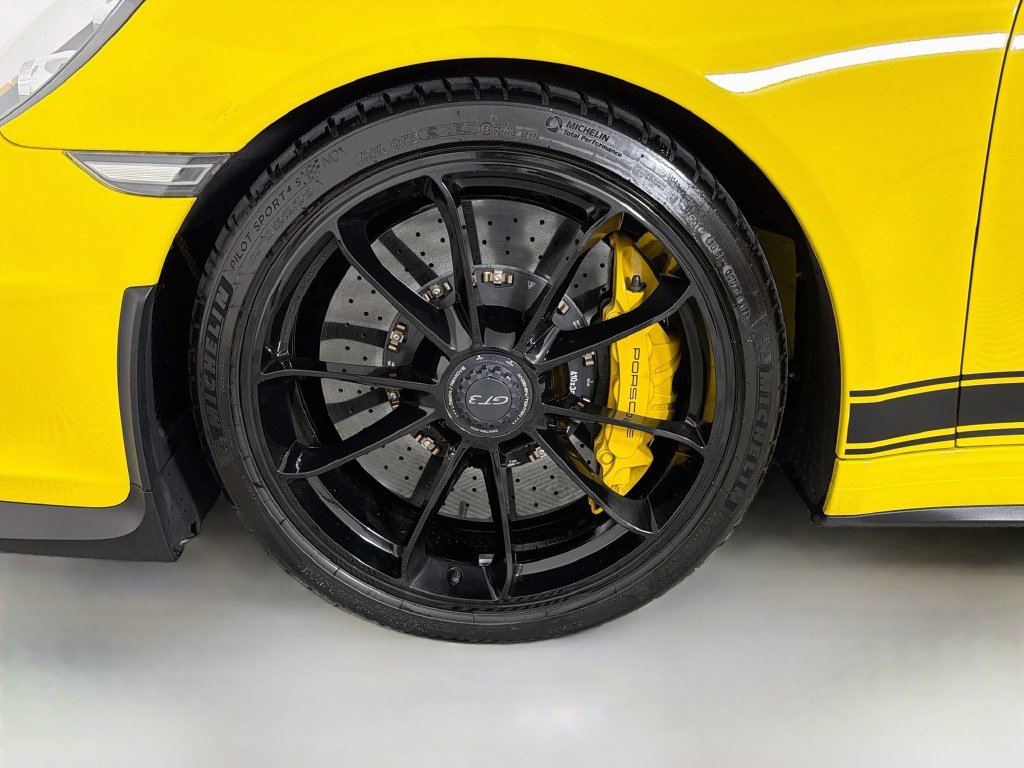 Used 2015 Porsche 911 GT3 RWD image 27