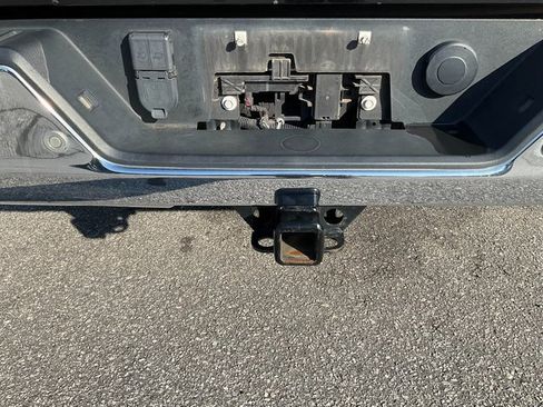 Used 2022 Chevrolet Silverado 1500 LTZ image 8