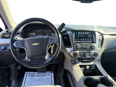 Used 2018 Chevrolet Suburban LT AWD/4WD image 10