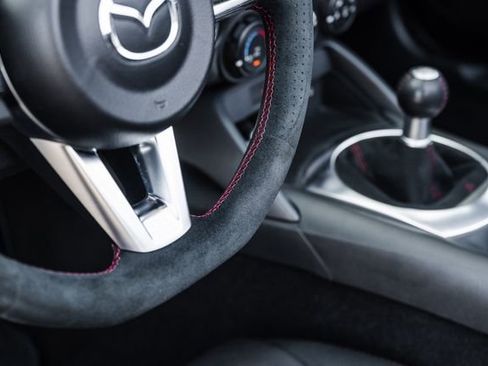 Used 2017 MAZDA MX-5 Miata Club w/ Brembo/BBS Package image 24