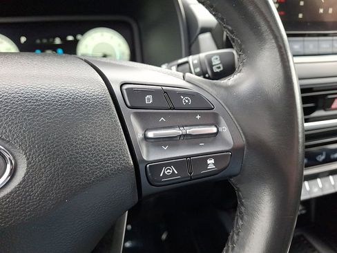 Used 2022 Hyundai Kona Limited image 22