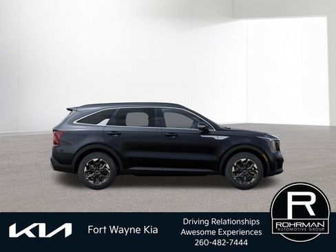 New 2026 Kia Sorento S FWD image 9