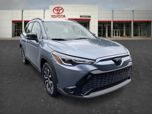 Used 2025 Toyota Corolla Cross AWD Hybrid image 3