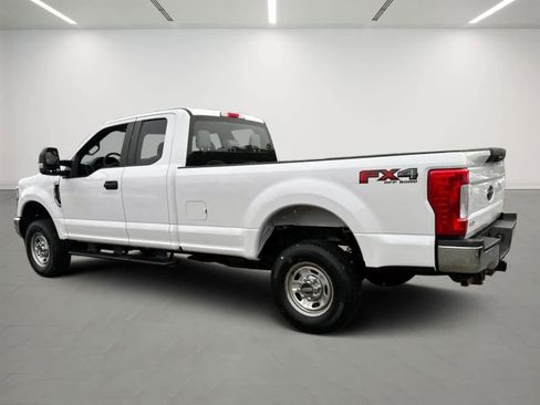 Used 2019 Ford F250 XL w/ XL Value Package image 3