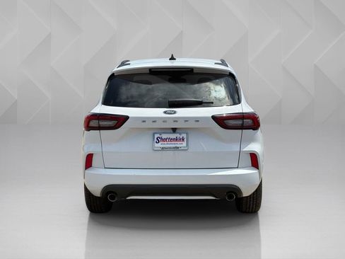 Used 2023 Ford Escape ST-Line FWD image 6