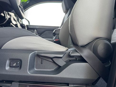 Used 2024 Toyota Tacoma TRD Off-Road image 18