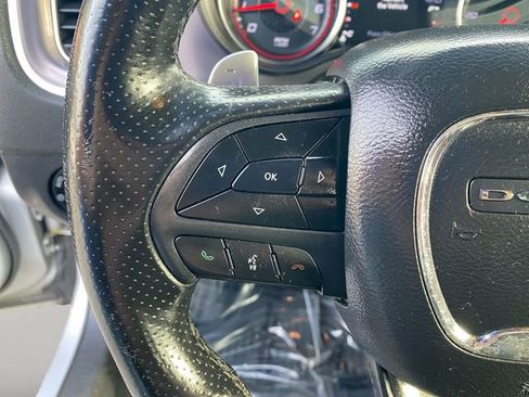 Used 2019 Dodge Charger SXT image 19