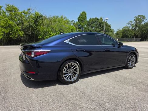 Used 2024 Lexus ES 350 Ultra Luxury w/ Accessory Package (Z1) FWD image 3