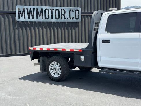 Used 2018 Ford F350 XLT w/ XLT Value Package AWD/4WD image 4