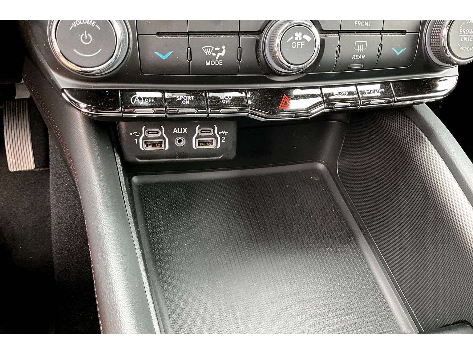 Certified 2025 Dodge Durango GT w/ Trailer Tow Group IV AWD/4WD image 27