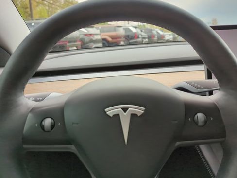 Used 2022 Tesla Model 3 Long Range image 25
