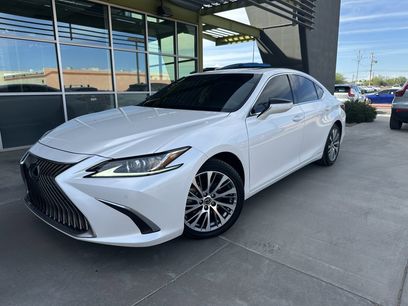 Used 2020 Lexus ES 300h w/ Premium Package