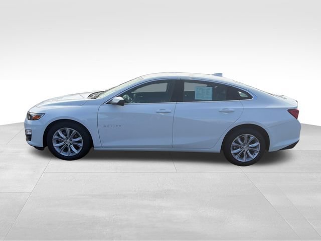 Used 2025 Chevrolet Malibu LT FWD image 2
