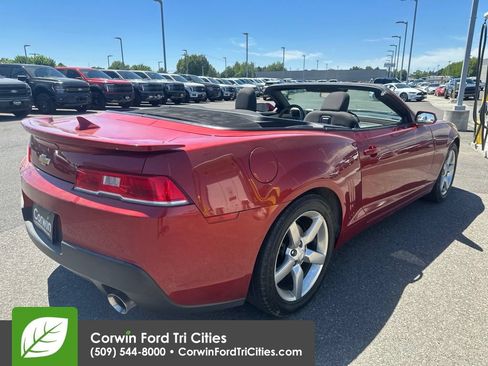 Used 2015 Chevrolet Camaro LT RWD image 9