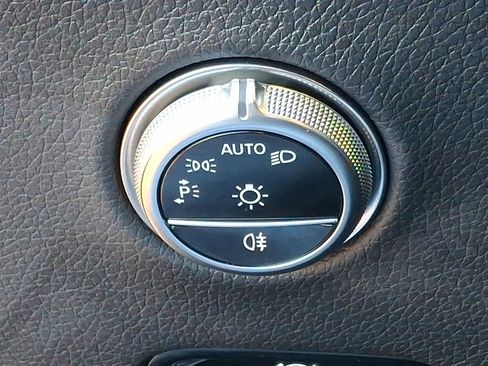 Certified 2025 Mercedes-Benz GLC 350e 4MATIC image 25