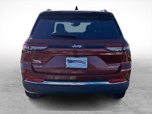 Certified 2024 Jeep Grand Cherokee Limited image 4