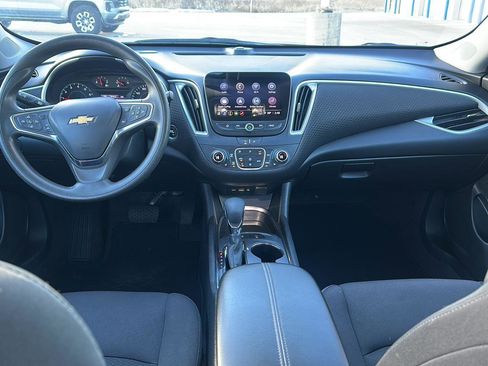 Used 2024 Chevrolet Malibu LT image 18