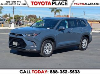 Used 2024 Toyota Grand Highlander XLE video 1