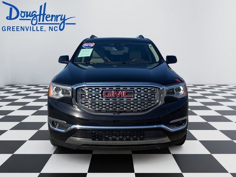Used 2018 GMC Acadia Denali w/ Technology Package image 8