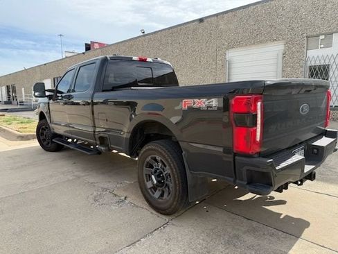 Used 2023 Ford F350 Lariat w/ Lariat Ultimate Package AWD/4WD image 9