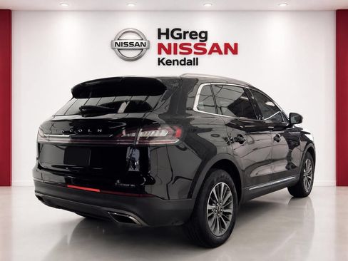 Used 2021 Lincoln Nautilus FWD w/ Equipment Group 101A image 4