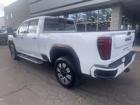Used 2024 GMC Sierra 3500 Denali w/ Denali Reserve Package image 4