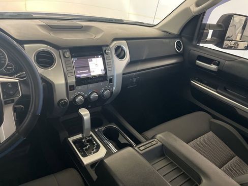 Used 2015 Toyota Tundra SR5 w/ SR5 Upgrade Package image 33