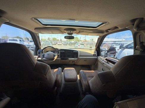 Used 2005 Ford F350 Lariat AWD/4WD image 12