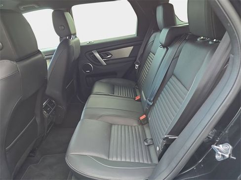 Used 2024 Land Rover Discovery Sport Dynamic SE image 14