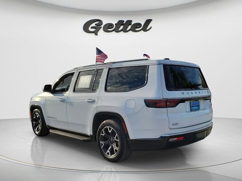 Used 2024 Jeep Wagoneer Series III w/ Flexible Seating Group AWD/4WD image 19