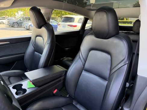 Used 2024 Tesla Model Y Long Range RWD image 11