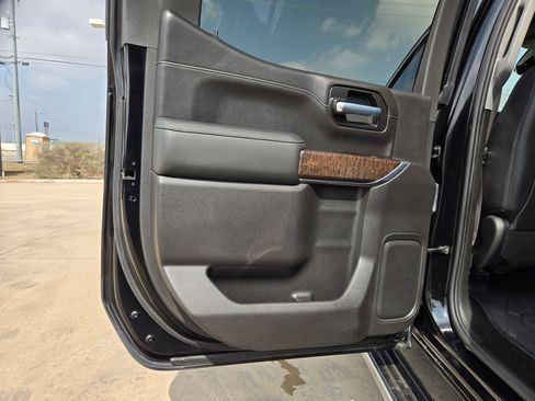 Certified 2020 GMC Sierra 1500 Denali w/ Denali Ultimate Package image 16