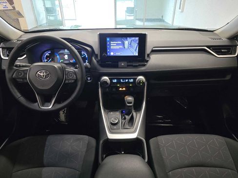 Certified 2025 Toyota RAV4 XLE w/ Convenience Package AWD/4WD image 9