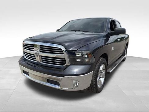 Used 2015 RAM 1500 Lone Star RWD image 7