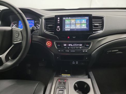 Certified 2025 Honda Passport EX-L image 20