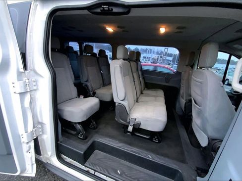 Used 2017 Ford Transit 350 XLT image 18