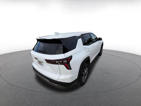 Used 2025 Chevrolet Equinox LT image 7