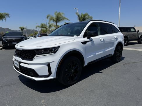 Used 2021 Kia Sorento SX AWD/4WD image 4