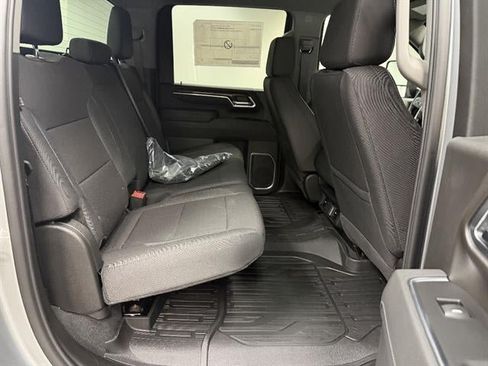 New 2026 GMC Sierra 2500 SLE w/ SLE Value Package; AWD/4WD image 13