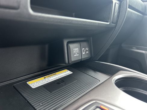 Used 2022 Honda Pilot Special Edition image 12